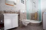 Beach apartments Makarska for 6 persons - Apartment Buba A1